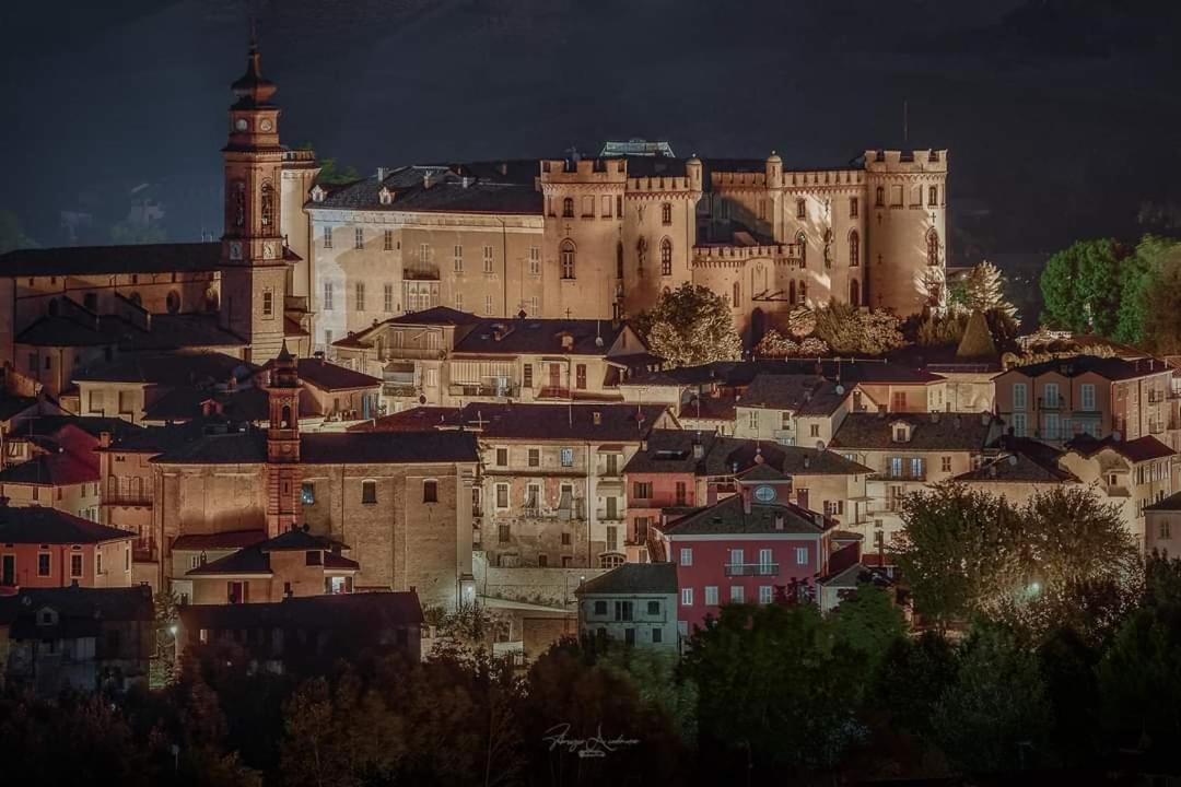 La Rocca Di Efisio Aparthotel Костилиоле ди Асти Екстериор снимка