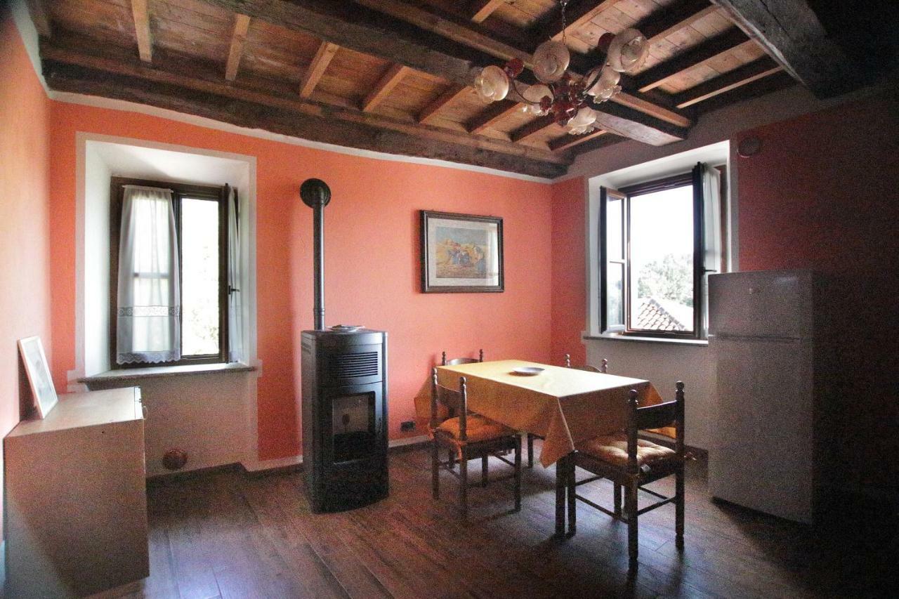 La Rocca Di Efisio Aparthotel Костилиоле ди Асти Екстериор снимка