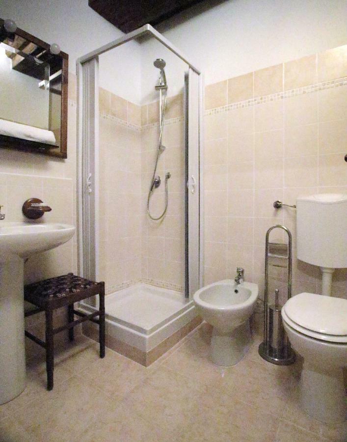 La Rocca Di Efisio Aparthotel Костилиоле ди Асти Екстериор снимка
