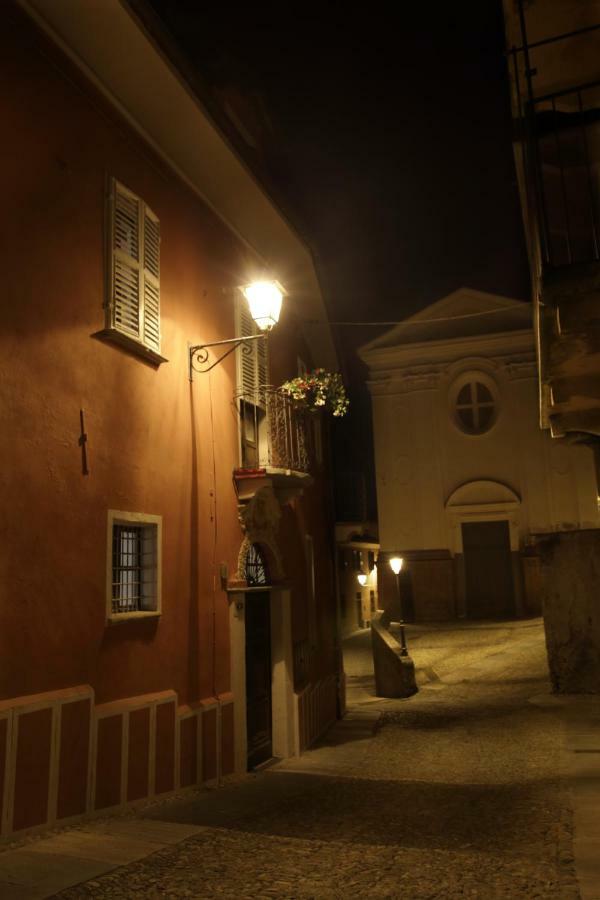 La Rocca Di Efisio Aparthotel Костилиоле ди Асти Екстериор снимка