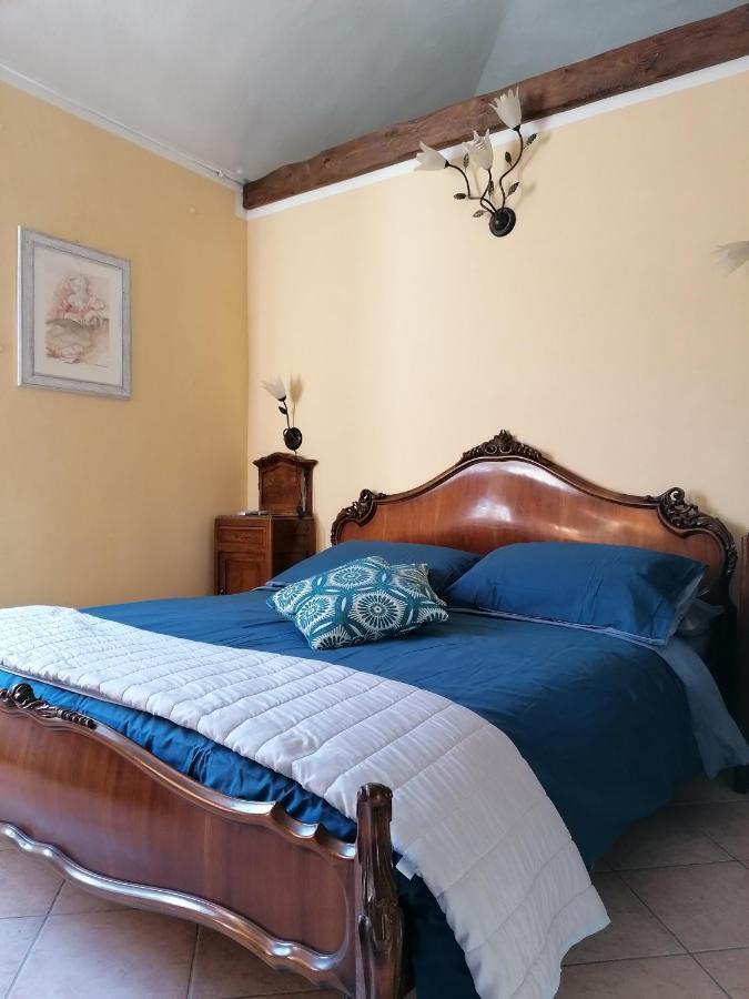 La Rocca Di Efisio Aparthotel Костилиоле ди Асти Екстериор снимка